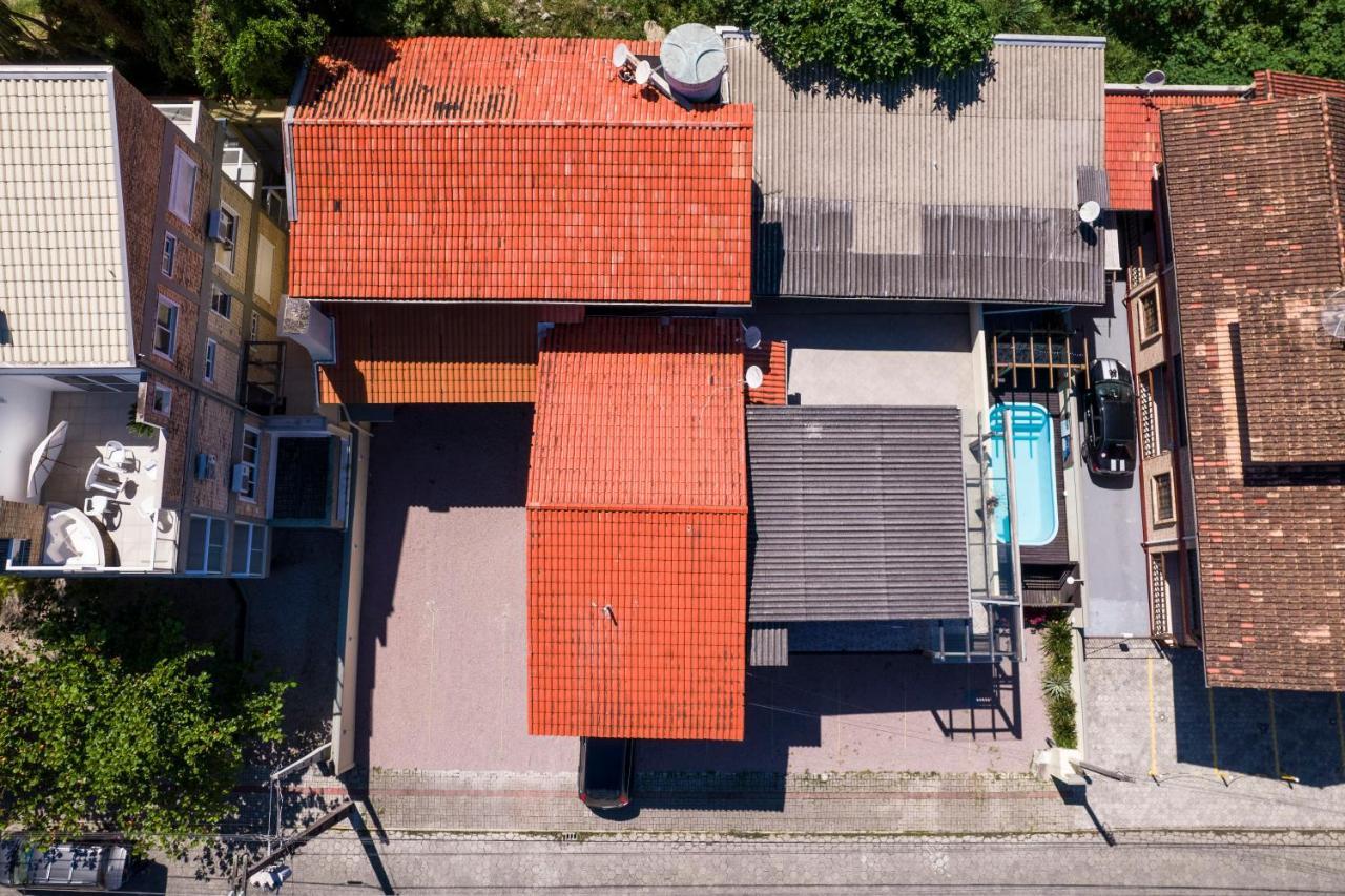 Pousada Gruta do Monge No centro, com café da manhã e piscina Bombinhas Esterno foto