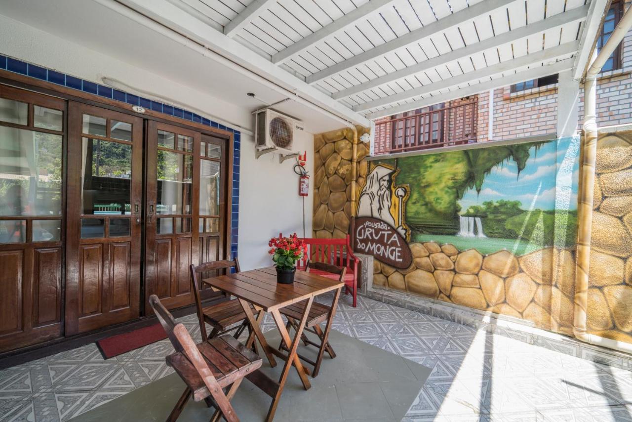 Pousada Gruta do Monge No centro, com café da manhã e piscina Bombinhas Esterno foto